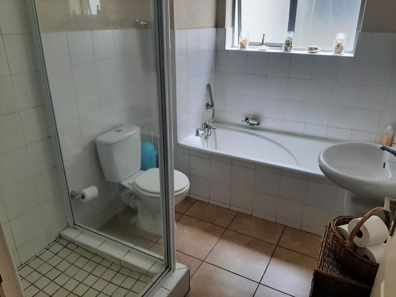To Let 2 Bedroom Property for Rent in Gordons Bay Western Cape